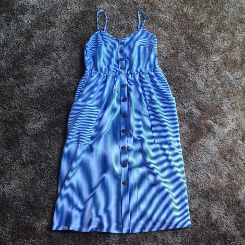 Striped Button-Down Midi Dress w Pockets